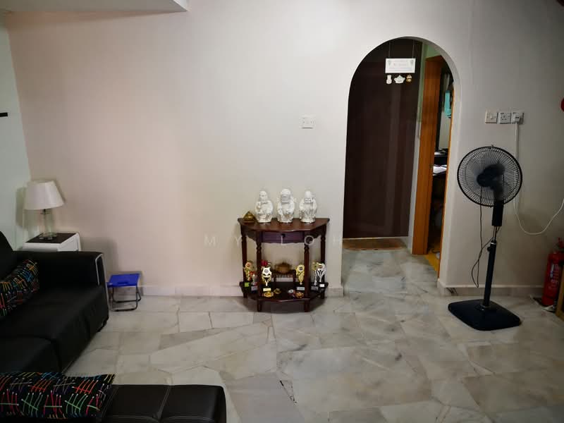 2-storey Terraced House for Sale in Bandar Baru Selayang Fasa 2a (Selayang) - MY Loh - Living Room - PropertyGuru.com.my
