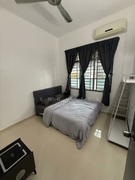 Rumah Teres 1 Tingkat untuk Disewa di Taman Nusa Bestari (Iskandar Puteri (Nusajaya)) - Jenny Tee - Bedroom - PropertyGuru.com.my