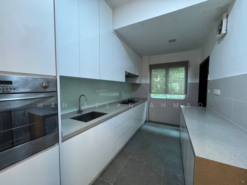 Rumah Berkembar untuk Dijual di Sultan Abdul Aziz Shah Golf & Country Club (Shah Alam) - Wan Azlan Ahmad - PropertyGuru.com.my