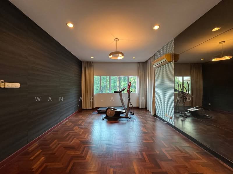 Rumah Berkembar untuk Dijual di Sultan Abdul Aziz Shah Golf & Country Club (Shah Alam) - Wan Azlan Ahmad - PropertyGuru.com.my