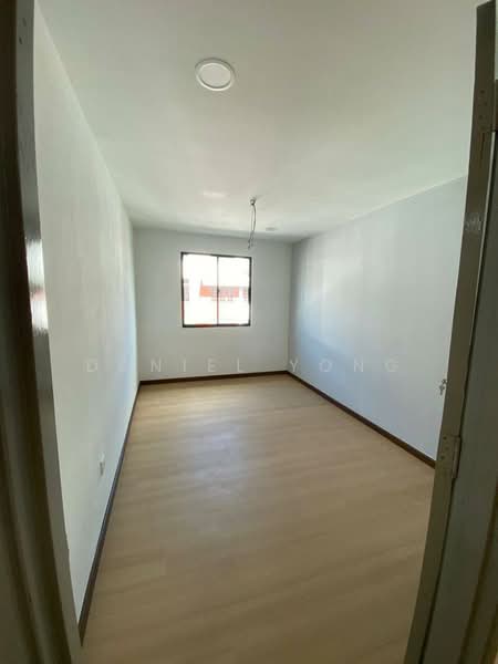 Flat for Sale at Taman Putri Kulai - Daniel Yong - Interior - PropertyGuru.com.my