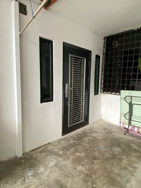 Flat for Sale at Taman Putri Kulai - Daniel Yong - Exterior - PropertyGuru.com.my