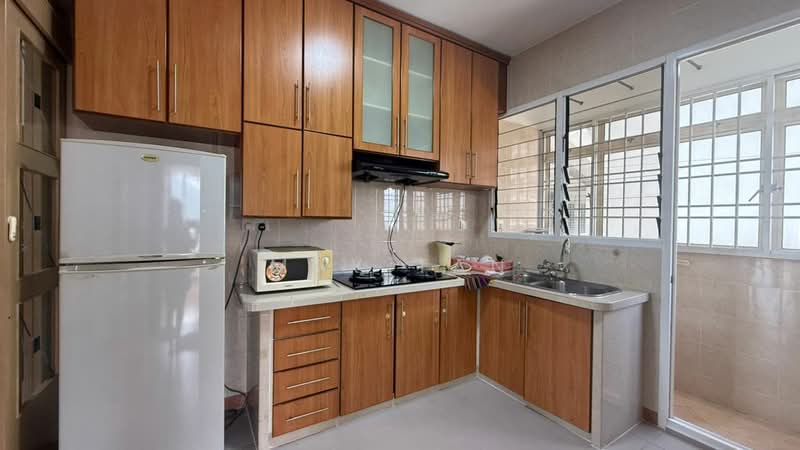 Kondominium untuk Disewa di Gurney Park Condominium - May Tan - Kitchen - PropertyGuru.com.my