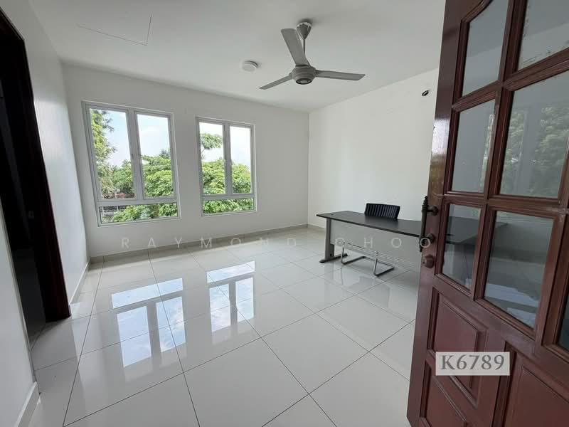 Rumah Berkembar untuk Dijual di Ambang Botanic (Klang) - Raymond Choo - Study - PropertyGuru.com.my