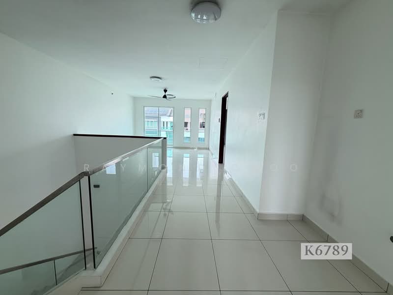 Rumah Berkembar untuk Dijual di Ambang Botanic (Klang) - Raymond Choo - Corridor - PropertyGuru.com.my
