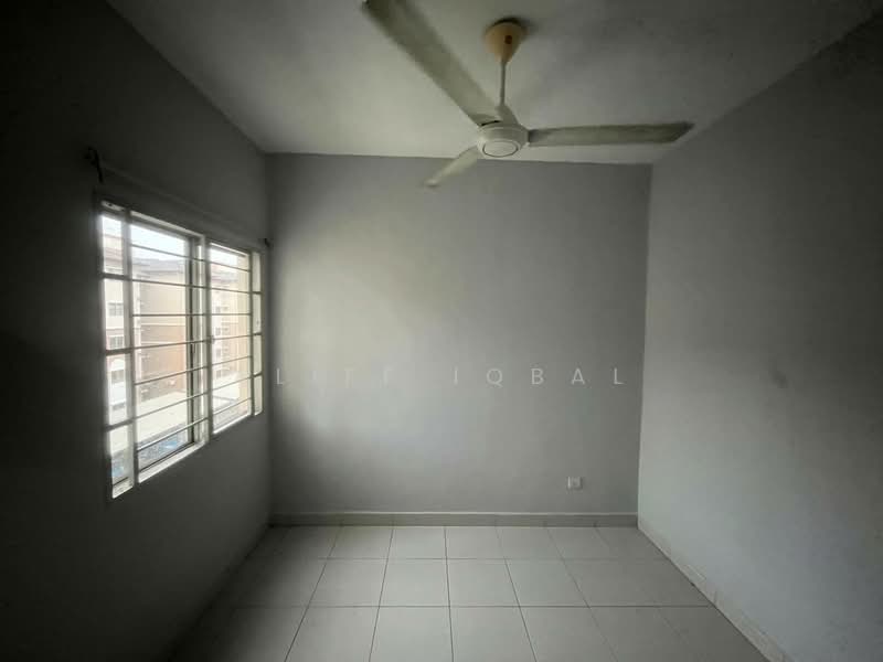 Apartment for Sale at Pangsapuri Akasia (Bandar Botanic) - Aliff Iqbal - Interior - PropertyGuru.com.my