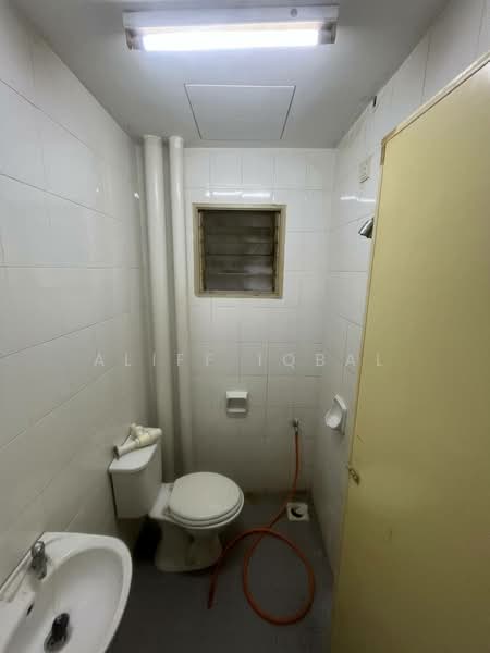 Apartment for Sale at Pangsapuri Akasia (Bandar Botanic) - Aliff Iqbal - Bathroom - PropertyGuru.com.my
