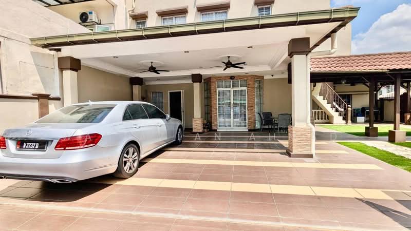 2.5-storey Terraced House for Sale in Seksyen 7 (Shah Alam) - Wan Azlan Ahmad - PropertyGuru.com.my