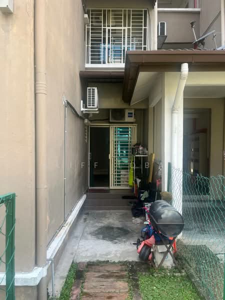 Pangsapuri untuk Dijual di Pangsapuri Akasia (Bandar Botanic) - Aliff Iqbal - Exterior - PropertyGuru.com.my