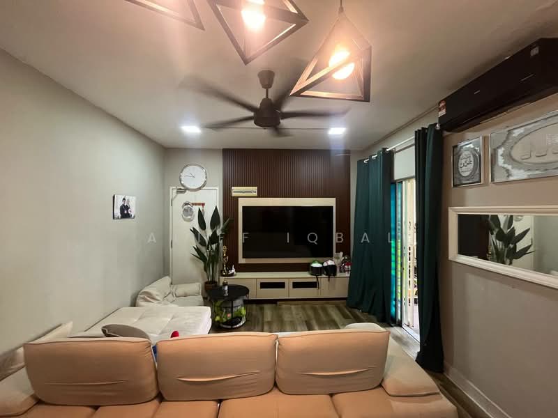 Pangsapuri untuk Dijual di Pangsapuri Akasia (Bandar Botanic) - Aliff Iqbal - Living Room - PropertyGuru.com.my