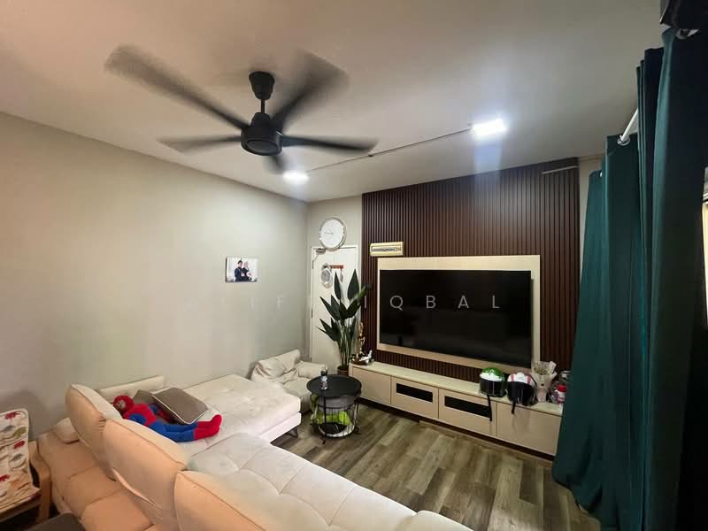 Pangsapuri untuk Dijual di Pangsapuri Akasia (Bandar Botanic) - Aliff Iqbal - Living Room - PropertyGuru.com.my