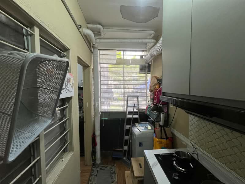 Pangsapuri untuk Dijual di Pangsapuri Akasia (Bandar Botanic) - Aliff Iqbal - Kitchen - PropertyGuru.com.my