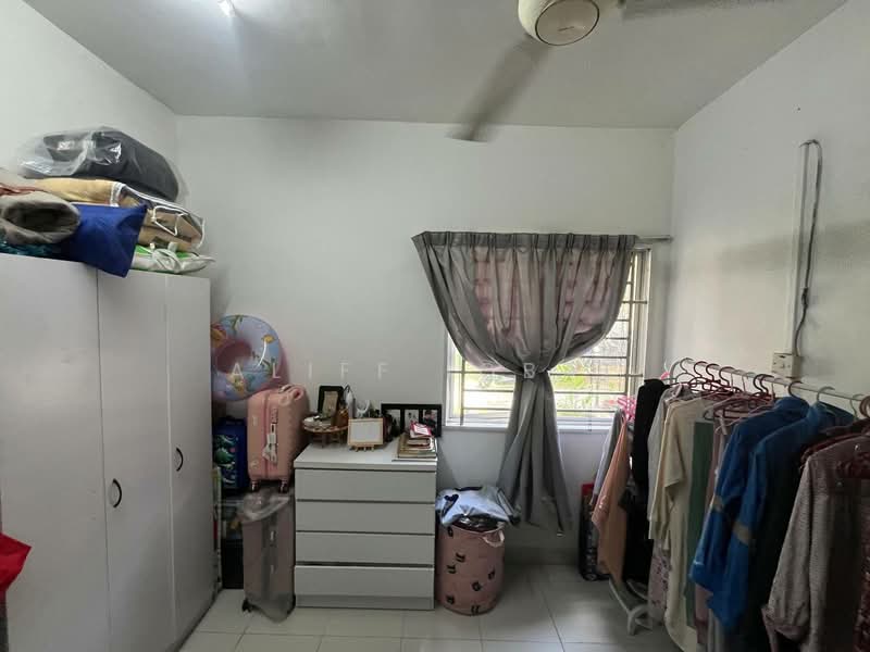 Pangsapuri untuk Dijual di Pangsapuri Akasia (Bandar Botanic) - Aliff Iqbal - PropertyGuru.com.my