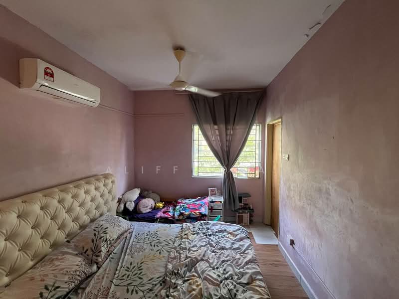 Pangsapuri untuk Dijual di Pangsapuri Akasia (Bandar Botanic) - Aliff Iqbal - PropertyGuru.com.my