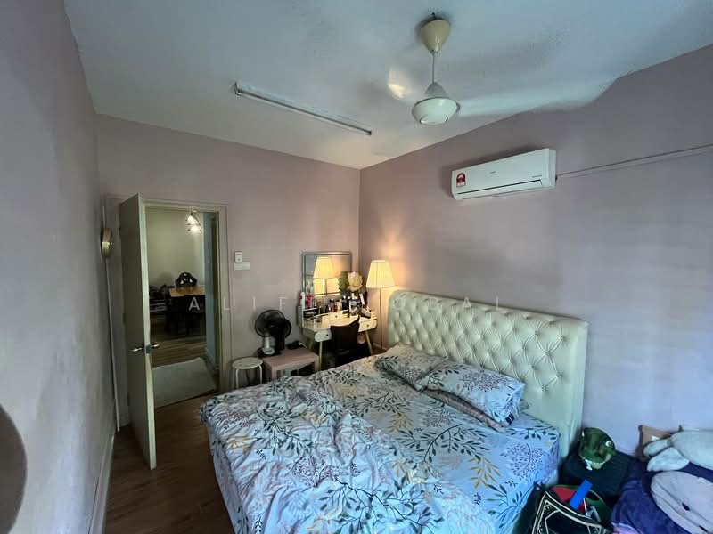 Pangsapuri untuk Dijual di Pangsapuri Akasia (Bandar Botanic) - Aliff Iqbal - PropertyGuru.com.my