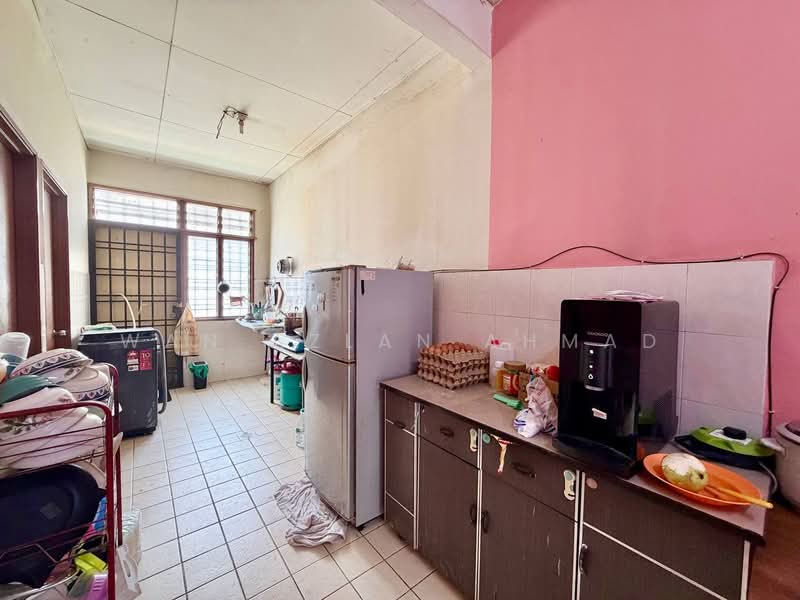 1-storey Terraced House for Sale in Bandar Saujana Putra (Tanjong Duabelas) - Wan Azlan Ahmad - PropertyGuru.com.my
