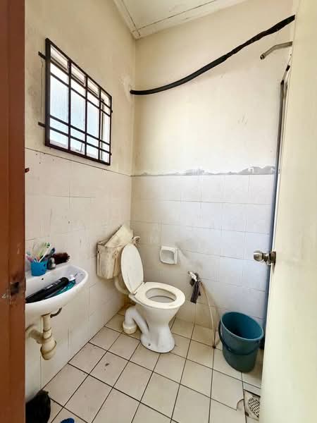 1-storey Terraced House for Sale in Bandar Saujana Putra (Tanjong Duabelas) - Wan Azlan Ahmad - PropertyGuru.com.my