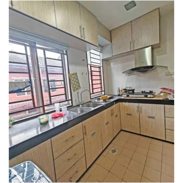 Townhouse for Sale in Palm Walk (Bandar Sungai Long) - Jake Lim - Kitchen - PropertyGuru.com.my
