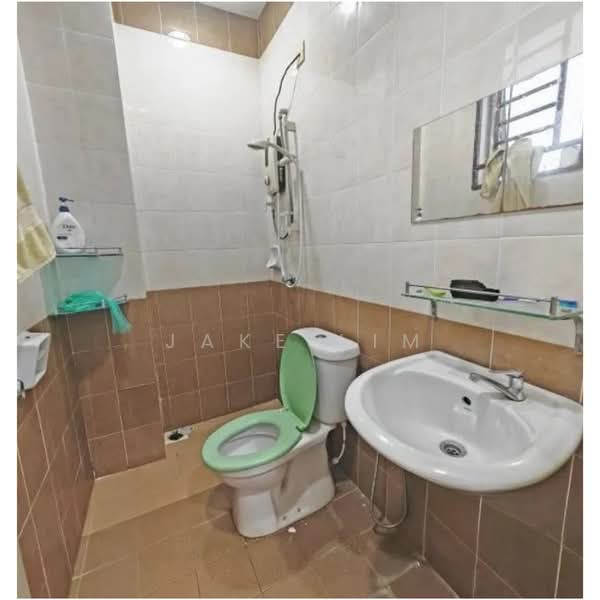 Townhouse for Sale in Palm Walk (Bandar Sungai Long) - Jake Lim - Bathroom - PropertyGuru.com.my