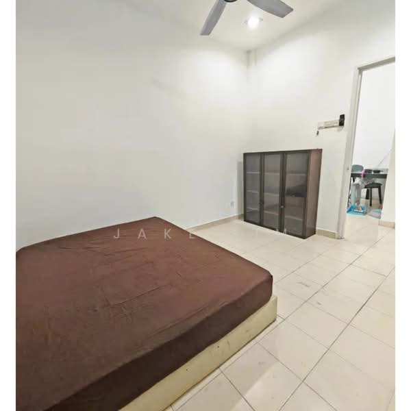 Townhouse for Sale in Palm Walk (Bandar Sungai Long) - Jake Lim - Bedroom - PropertyGuru.com.my