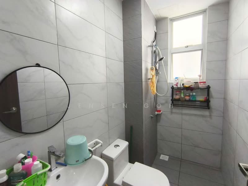 Servis Apartment untuk Disewa di SKS Habitat - Jensen Goh - Bathroom - PropertyGuru.com.my