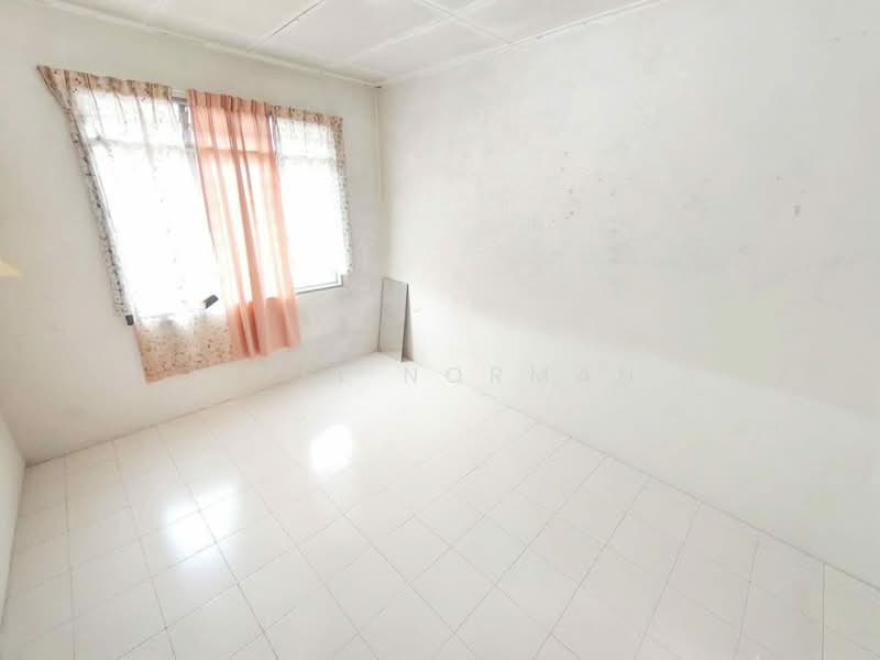 2-storey Terraced House for Sale in Bandar Kulai (Kulai) - Sufi Norman - Interior - PropertyGuru.com.my