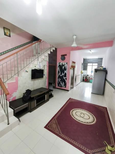 2-storey Terraced House for Sale in Bandar Kulai (Kulai) - Sufi Norman - Living Room - PropertyGuru.com.my