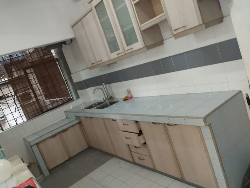 Apartment for Rent at Taman Lembah Maju 600 Apartment - Janice Yap - Kitchen - PropertyGuru.com.my