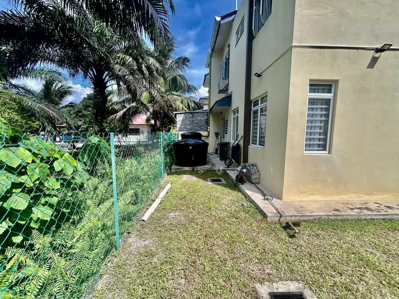 Rumah Berkembar untuk Dijual di Telok Panglima Garang (Selangor) - Yazila Sulaimi - Exterior - PropertyGuru.com.my