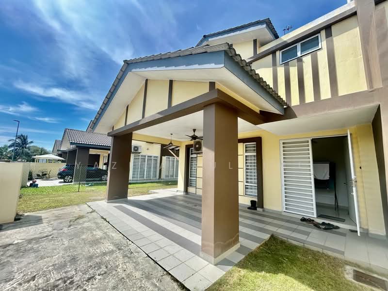 Rumah Berkembar untuk Dijual di Telok Panglima Garang (Selangor) - Yazila Sulaimi - Exterior - PropertyGuru.com.my
