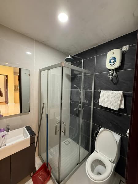 Kondominium untuk Disewa di Bay Point @ Country Garden Danga Bay - Jensen Goh - Bathroom - PropertyGuru.com.my
