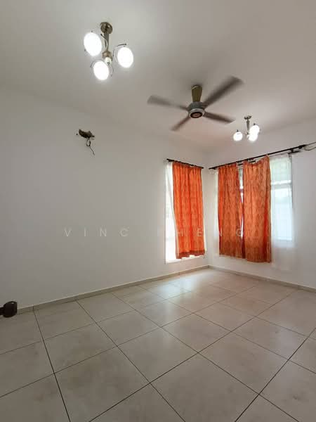 Rumah Berkembar untuk Dijual di Taman Merbok (Bukit Baru) - Vinc Pheng - Living Room - PropertyGuru.com.my