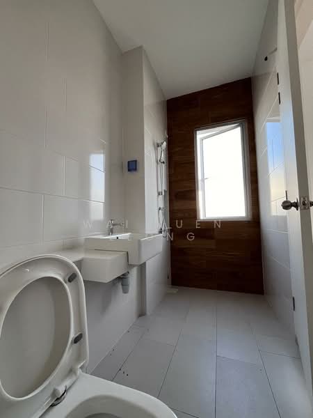 2-storey Terraced House for Rent in Beranang (Selangor) - Wai Kuen Leong - Bathroom - PropertyGuru.com.my