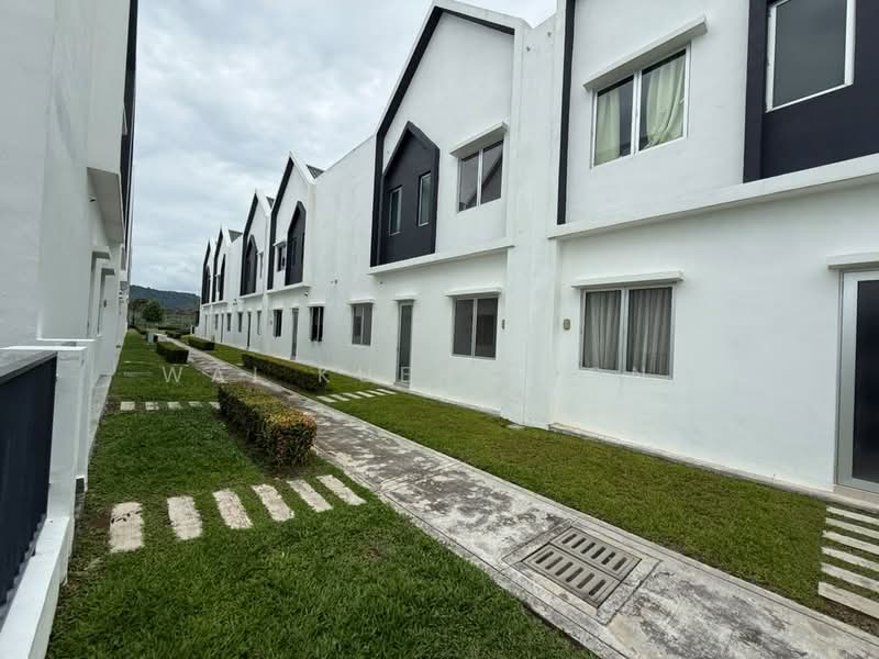 2-storey Terraced House for Rent in Beranang (Selangor) - Wai Kuen Leong - Exterior - PropertyGuru.com.my