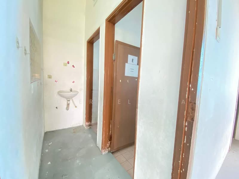 Kedai untuk Disewa di Shah Alam (Selangor) - Puteri Ellysha - Corridor - PropertyGuru.com.my