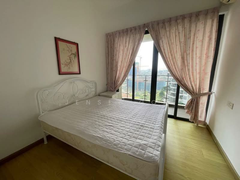 Kondominium untuk Disewa di Royal Strand @ Country Garden Danga Bay - Jensen Goh - Bedroom - PropertyGuru.com.my