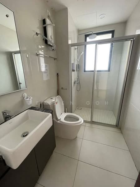 Kondominium untuk Disewa di Royal Strand @ Country Garden Danga Bay - Jensen Goh - Bathroom - PropertyGuru.com.my