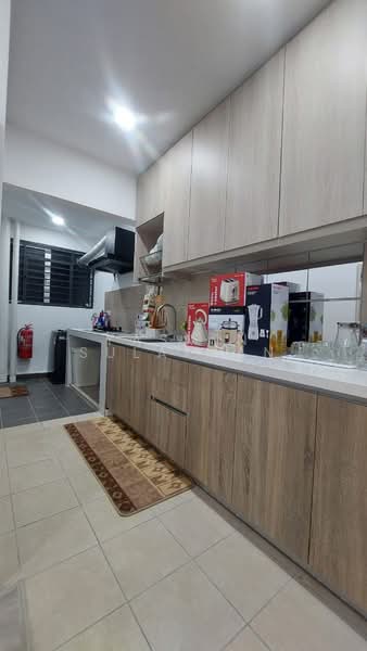 Kondominium untuk Disewa di Sanderling Lakefront - Yasmin Sulaiman - Kitchen - PropertyGuru.com.my
