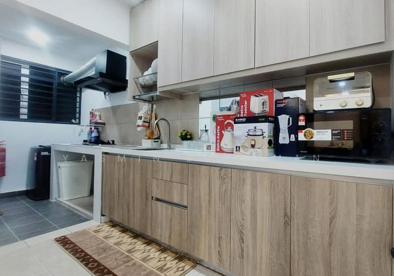 Kondominium untuk Disewa di Sanderling Lakefront - Yasmin Sulaiman - Kitchen - PropertyGuru.com.my