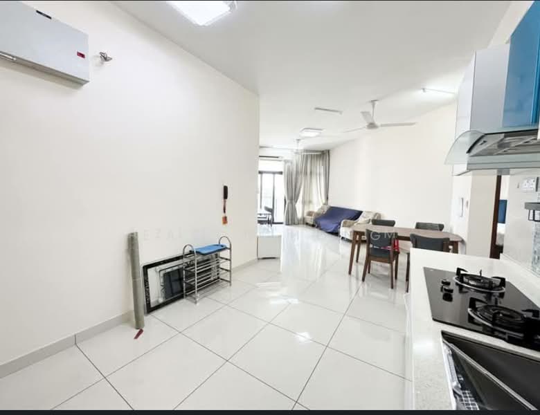 Servis Apartment untuk Disewa di J.Dupion Residence - Eason Hong - Living Room - PropertyGuru.com.my