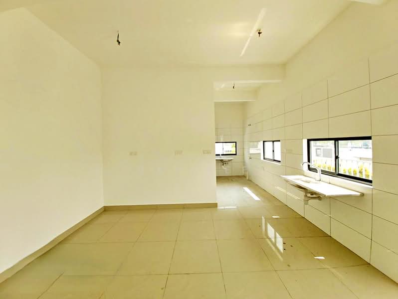 Rumah Teres 3 Tingkat untuk Dijual di Petaling Jaya (Selangor) - Ray Lee - Kitchen - PropertyGuru.com.my