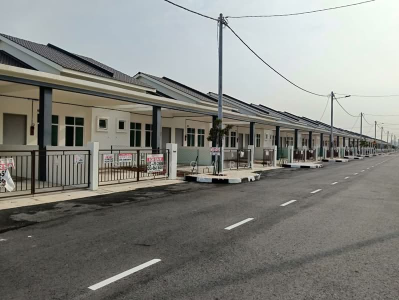1-storey Terraced House for Sale in Lunas (Kedah) - Sanggaran Muniandy - Exterior - PropertyGuru.com.my