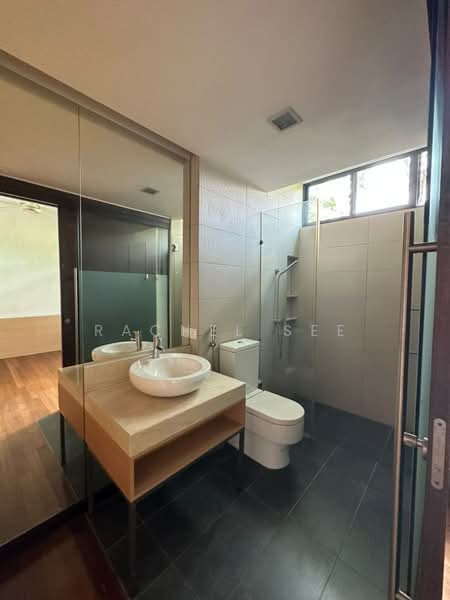 Bungalow for Rent in Leisure Farm (Gelang Patah) - Rachel See - Bathroom - PropertyGuru.com.my