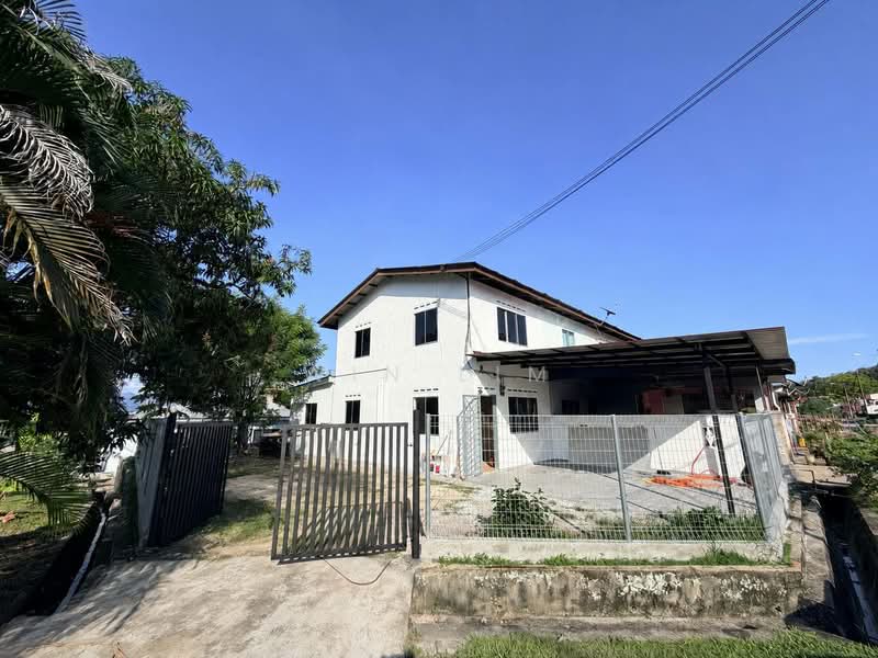Rumah Teres 2 Tingkat untuk Dijual di Labis (Johor) - Win Lim - Exterior - PropertyGuru.com.my