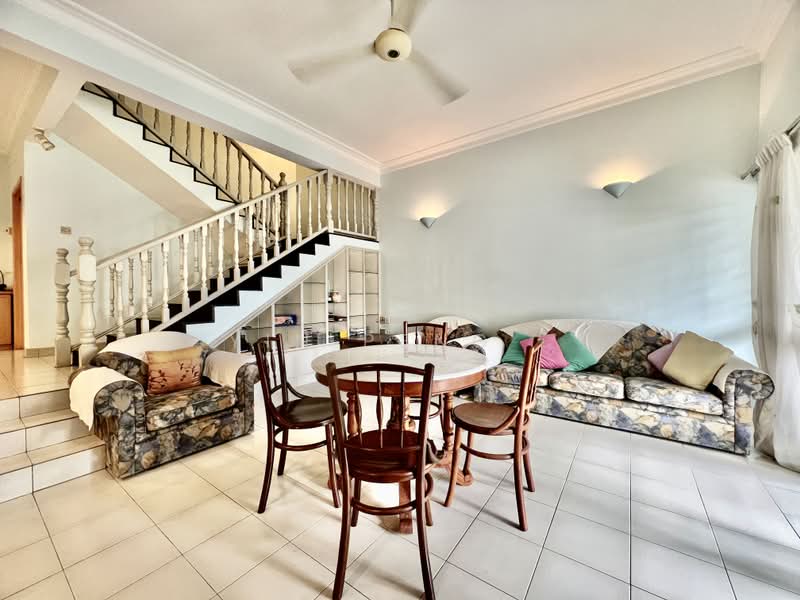 2-storey Terraced House for Sale in Taman Tun Dr Ismail (Kuala Lumpur) - Yin Peng . - Living Room - PropertyGuru.com.my