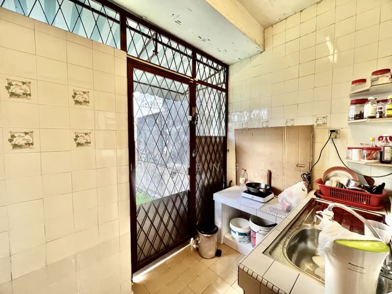 2-storey Terraced House for Sale in Taman Tun Dr Ismail (Kuala Lumpur) - Yin Peng . - Kitchen - PropertyGuru.com.my