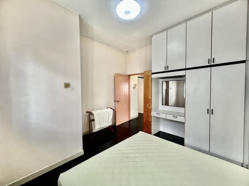 2-storey Terraced House for Sale in Taman Tun Dr Ismail (Kuala Lumpur) - Yin Peng . - Bedroom - PropertyGuru.com.my