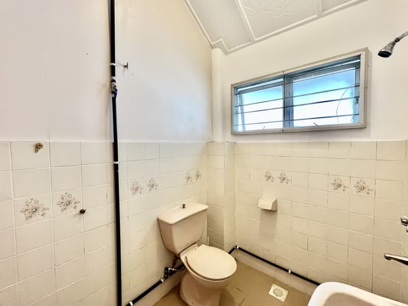 2-storey Terraced House for Sale in Taman Tun Dr Ismail (Kuala Lumpur) - Yin Peng . - Bathroom - PropertyGuru.com.my