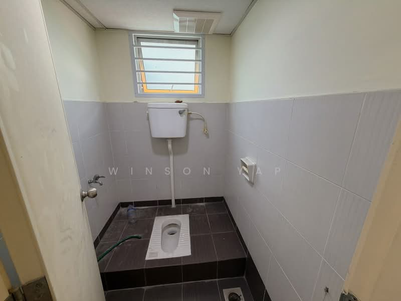 Kedai / Pejabat untuk Disewa di Johor Bahru (Johor) - Winson Yap - Bathroom - PropertyGuru.com.my