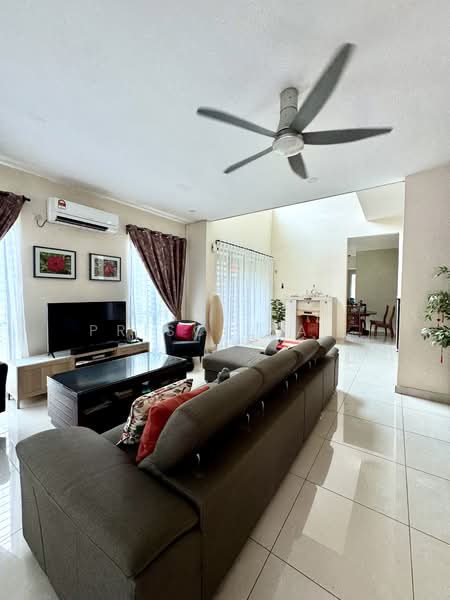 Rumah Teres 2.5 Tingkat untuk Dijual di Alam Impian (Shah Alam) - Priscilla David - Living Room - PropertyGuru.com.my